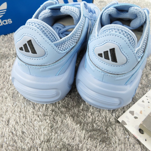 Adidas Original FYW Runner Sneakers - Picture 3 of 5